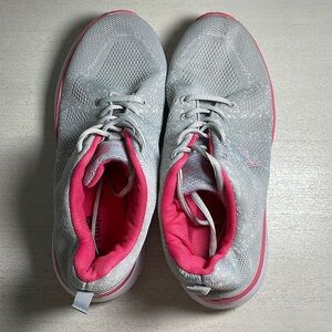 I only wore them a couple of times, then they became too small for me!